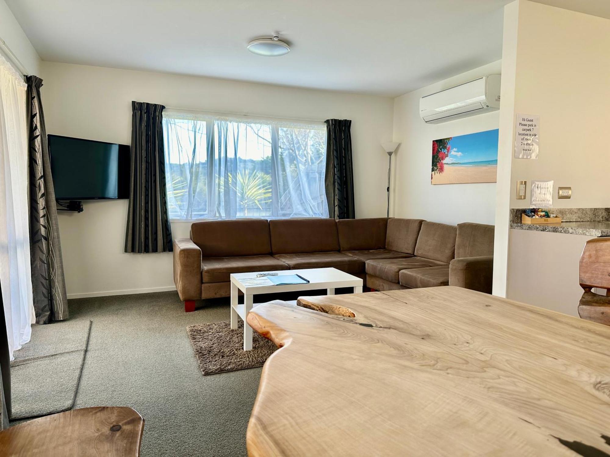 The Olive Motel Coromandel Buitenkant foto
