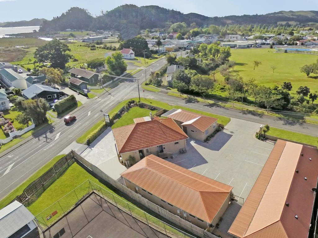 The Olive Motel Coromandel Buitenkant foto