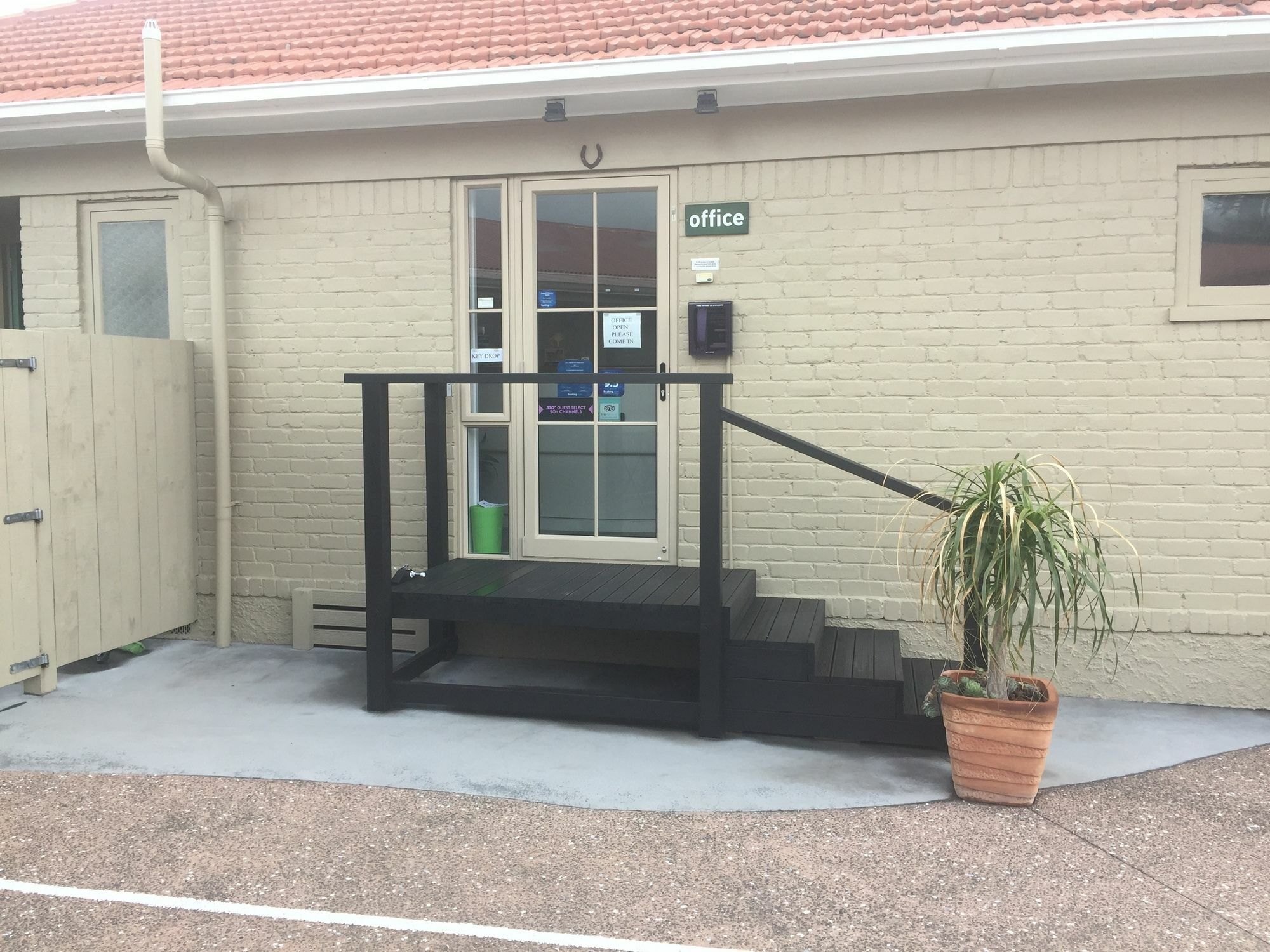 The Olive Motel Coromandel Buitenkant foto